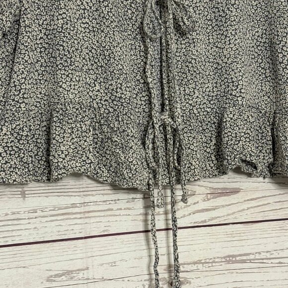 🍗 Willow Root Peasant Top with Tie Closure Small - Picture 3 of 7